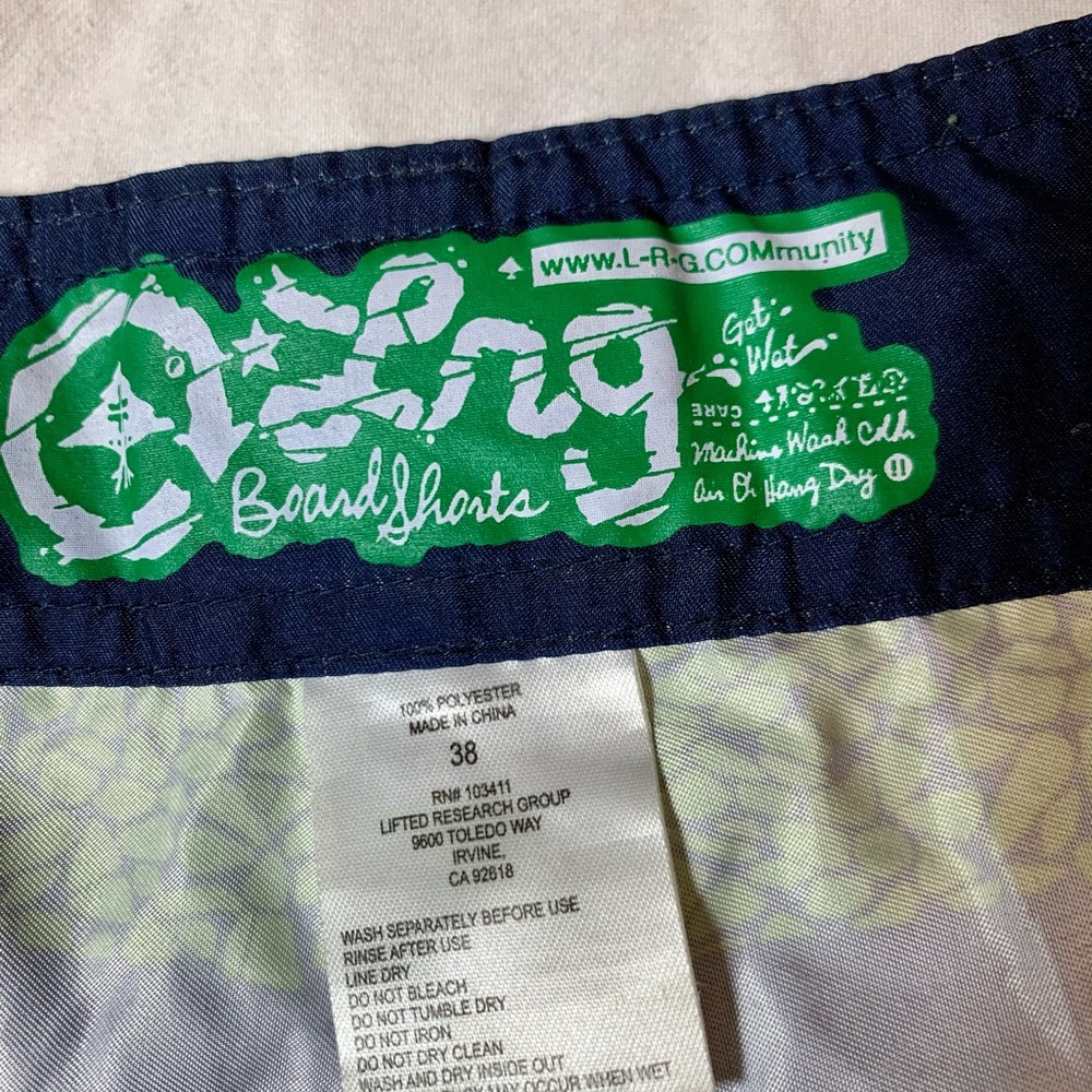 SOLD 38 LRG Lifted Research Group Shorts - Picture 8 of 15